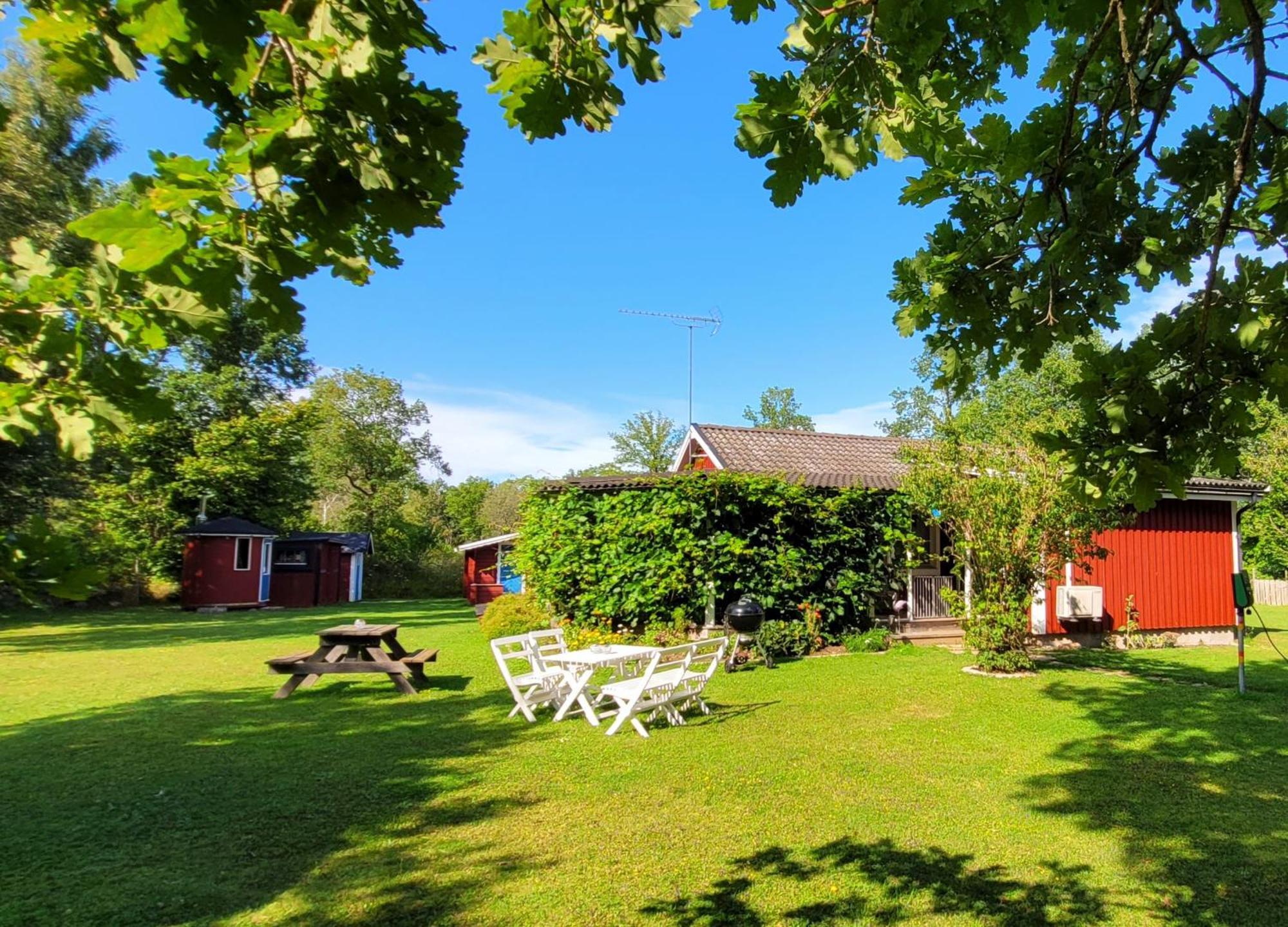 Vila Fridfullt Laege Mitt Pa Oeland Färjestaden Exteriér fotografie